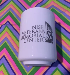Taza de té de cerámica grande conmemorativa del Centro Conmemorativo de Veteranos Nisei estilo - Imagen 1 de 2