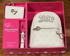 Juicy Couture - NUOVO in SCATOLA set regalo crema mini zaino e custodia con portachiavi - Foto 1 di 6