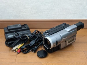 SONY DCR-TRV735 Digital8 Video Camera - Picture 1 of 11