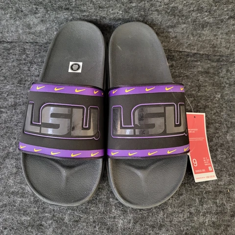 NIKE Offcourt LSU Louisiana State Tigers Slides Sandals Men Size 9 DD0531-001 Cover