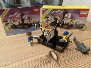 Lego 6257 Pirates Castaways 100% Complete Museum Condition - Box & Instructions - Picture 1 of 16