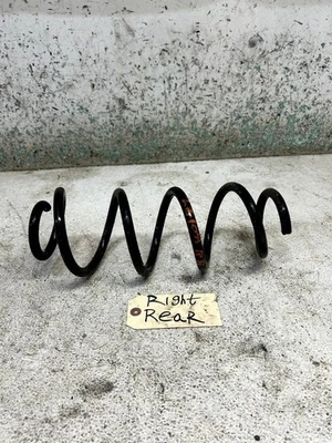 Muelle helicoidal trasero lado conductor o pasajero Nissan Rogue 2023 OEM Foto 1 de 3