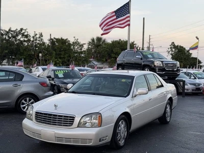 Cadillac DeVille 2003 base sedán de 4 puertas Foto 1 de 4