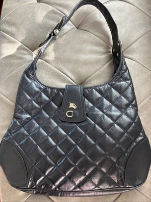 Auténtico bolso hobo acolchado de cuero negro BURBERRY con hebilla y correa Brooke de hombro Foto 1 de 4