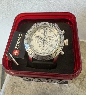 zodiac speed wheel ZO4602 watch Swiss Made Chronograph Quartz - Image 1 of 4