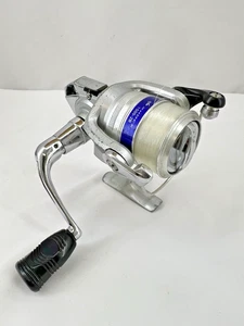 Daiwa D-Shock 1500 2B Spinnrolle Forelle Eisangeln Crappie Fair - Bild 1 von 9