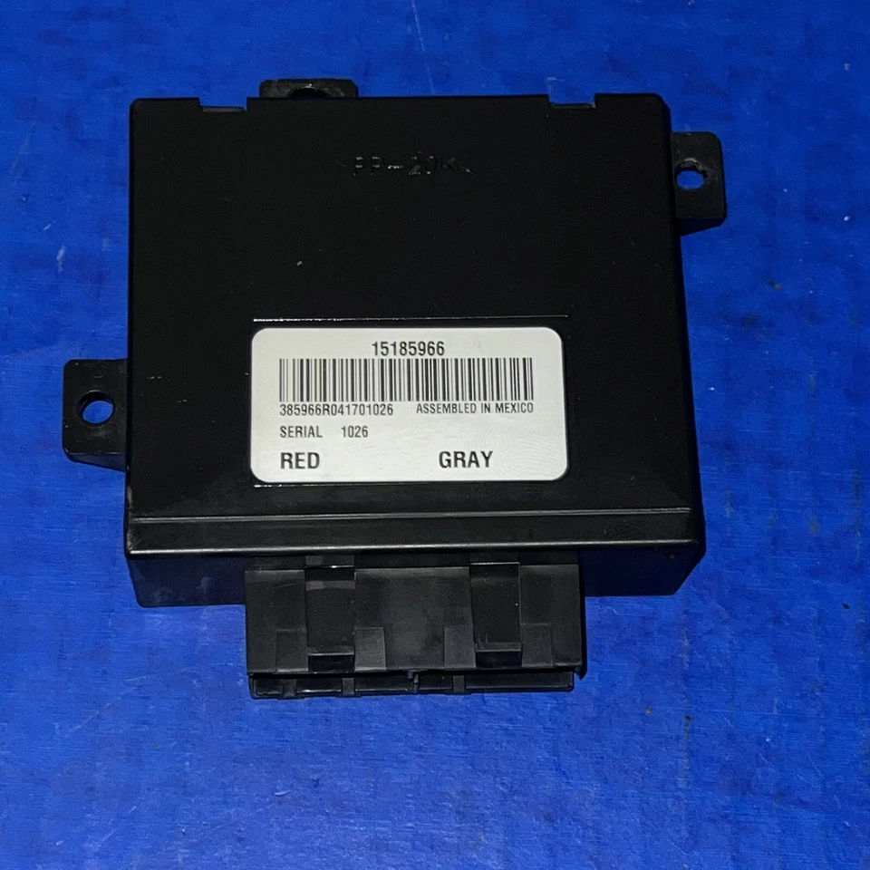 15185966 TAHOE ESCALADE YUKON SUBURBAN 2003-2006 REAR A/C HVAC CONTROL MODULE - Image 1 of 2