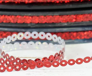 HOT FIX SEQUIN CHAIN REELS - 80 YD SPOOLS - 4MM WIDE - 9 COLORS AVAILABLE - Picture 1 of 20