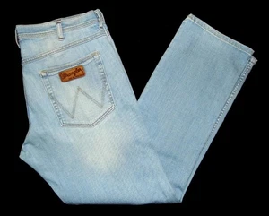 WRANGLER - Men's Arizona Stretch Straight Fit Jeans 38"W X 32"L Light Blue Denim - Picture 1 of 7