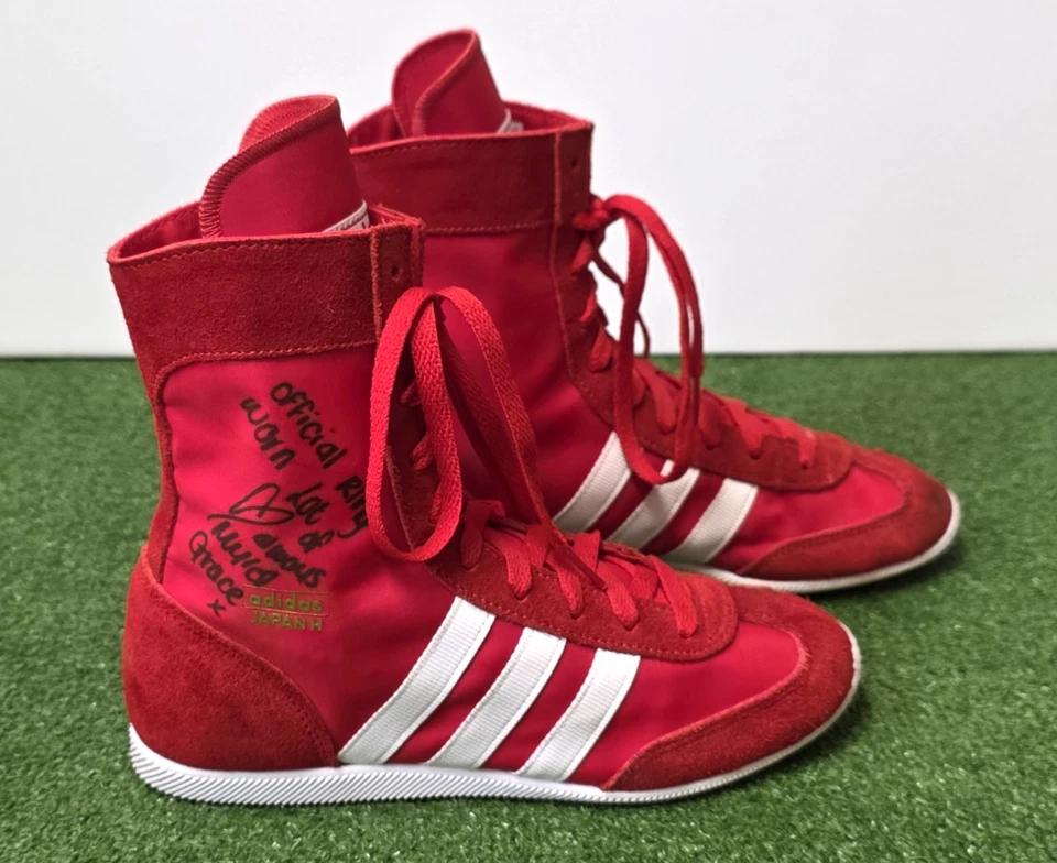 Zapatos Myla Grace Oficiales Usados Anillo FIRMADOS E INSCRITOS TNA WWE NXT AEW Lucha Libre Foto 1 de 4