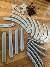 LEGO Monorail Track  Lot 27 Pieces 2671 | 2672 | 2677 | 2678 | 2772c01 | 2772c02