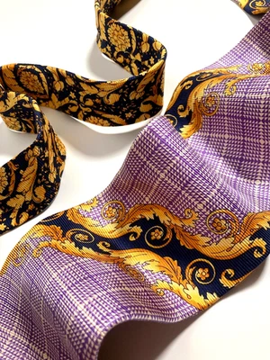 GIANNI VERSACE VINTAGE AÑOS 90 ICÓNICA CORBATA BARROCA PUNTOS A RAYAS ITALIA ORO PÚRPURA Foto 1 de 4