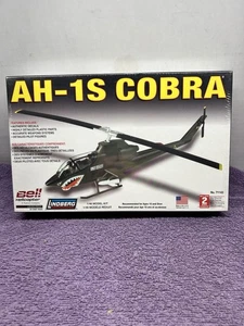 AH-1S Cobra Hubschrauber. Lindberg Modellbausatz # 71143. Versiegelter Bausatz. Maßstab 1:48. - Bild 1 von 4
