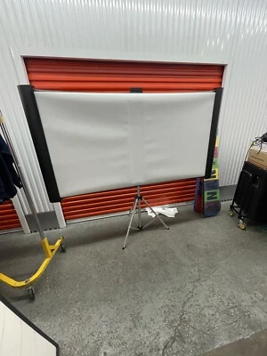 Epson Accolade Duet Ultra Portable ELPSC80 80-in Projector Screen NO BOX - Image 1 of 4