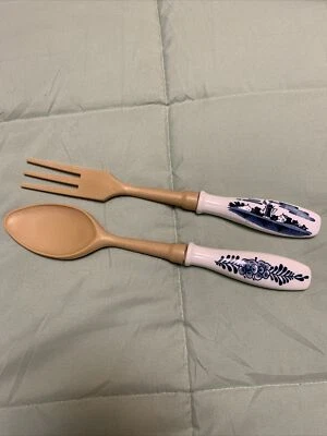Plastic serving fork and spoon, Blue And White Ceramic Handles, - Image 1 of 4