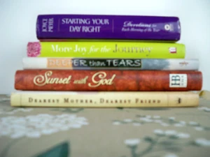 Ladies Religious Devotional Encouragement 5 Gift Book Lot - Picture 1 of 14