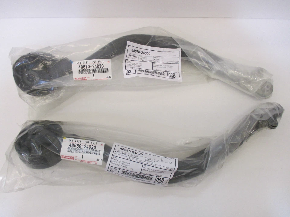 JUEGO BRAZO SUSPENSIÓN INFERIOR DELANTERO LEXUS OEM FÁBRICA 2002-2010 SC430 Foto 1 de 1