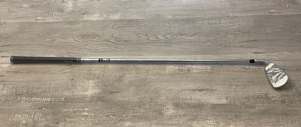 New Ram Memorial RH 8 Iron Pro Gold Golf Club - Image 1 of 4