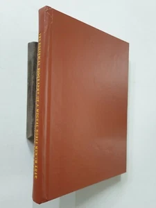 Khan, Iqtidar A: Biografía política noble mogol Munim Khan-i-Khanan. 188p 1973 - Imagen 1 de 8
