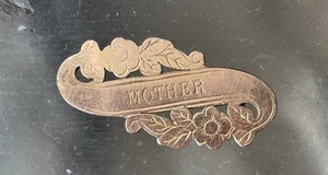 Antica spilla edoardiana incisa fronte oro "Madre" - Foto 1 di 13
