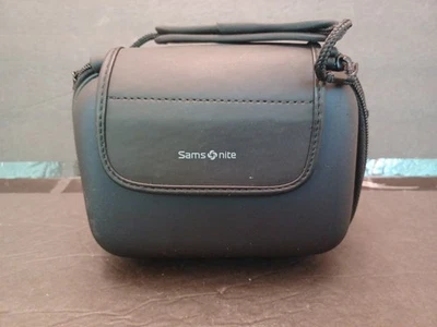 Samsonite World Sport Small Camera Case Padded Bag Black USED VINTAGE 6"X6" - Image 1 of 4