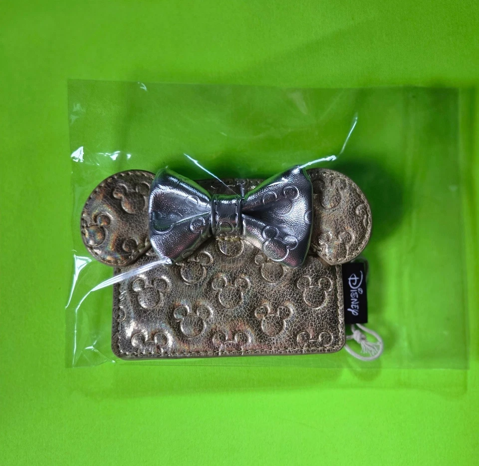 Tarjetero acolchado Loungefly Disney Minnie Mouse arco metálico dorado plateado NUEVO Foto 1 de 2