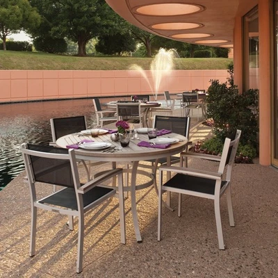 Mesa redonda Oxford Garden Travira 36 pulgadas café bistró Foto 1 de 4