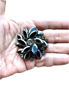 Juliana D&E zweifarbige schwarze Kristall Pinwheel Brosche, DeLizza Elster, 1-7/8" - Bild 1 von 10