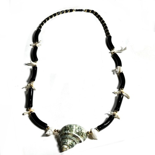 VETEMENTS Coastal Beachy Shell Seashell Statement Necklace Black Lucite Tube Beads