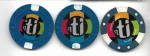 Juego de 3, Treasure Island, ficha de casino de $1, 3 incrustaciones diferentes, ¡gran forma! - Imagen 1 de 1