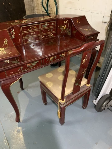 Vintage Makeup Vanity Cover
