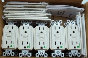 Lote (10) Receptáculos Legrand Pass Seymour Hospital Grado 15A 125V GFCI Marfil - Imagen 1 de 6