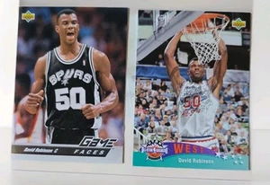Set di 2 carte da basket David Robinson "THE ADMIRAL" 1993 Upper Deck quasi nuove - Foto 1 di 9