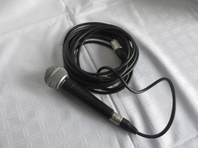 Shure SM 58 Dynamisches Mikrofon mit Kabel - Bild 1 von 4