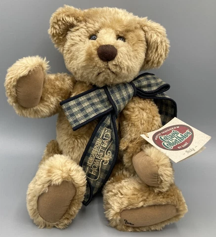 Cottage Collectables Ganz Becky Longaberger Homestead Bear with TAGS Green Plaid Cover