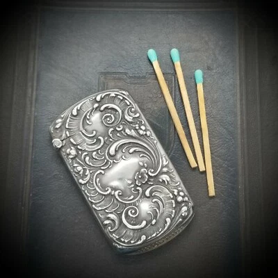 Antiguo estuche Vesta de plata esterlina William Kerr Match Safe Foto 1 de 4