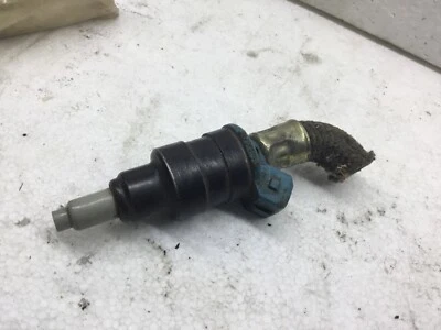 FUEL INJECTOR VOLKSWAGEN TYPE 1 SUPER BEETLE VANAGON bus 75 to 83 — 第 1/2 张图片