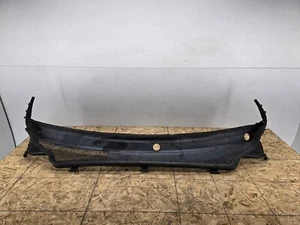 JEEP GRAND CHEROKEE SRT 11-15 OEM WINDSHIELD WIPER COWL PANEL VENT GRILLE COVER - Picture 1 of 9