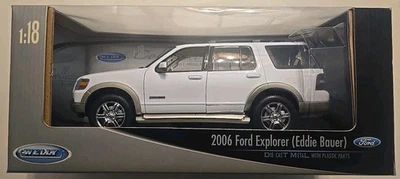 NEW! NIB 1/18 Welly 2006 Ford Explorer Eddie Bauer Die Cast RARE WHITE version - Image 1 of 2