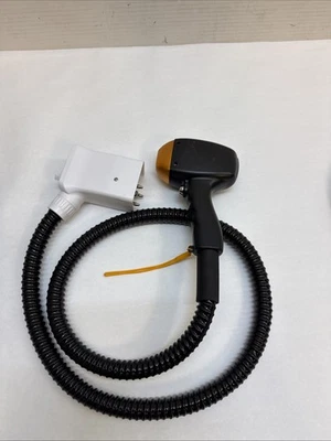 Instrumento de depilación láser diodo profesional 4 longitudes de onda usado Foto 1 de 4