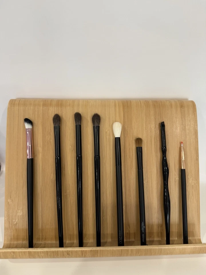 Juego de 8 Sombra de Ojos Pelo de Cabra Pelo de Poni Extra Delgado Delineador de Ojos Cepillo de Contorno de Cejas Foto 1 de 4