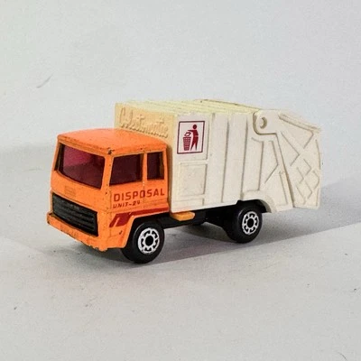 MATCHBOX # 36 ORANGE/WHITE REFUSE TRUCK  MB36-D22 - Image 1 of 4
