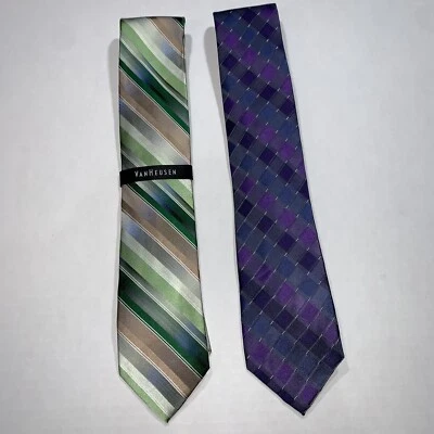 Paquete de 2 corbatas de seda Van Heusen, patrón a cuadros y cuadros, verde/púrpura Foto 1 de 4