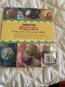 Presented by Southern Living Big Book of Cupcakes paperback, Sealed, Jan Moon - Picture 1 of 2