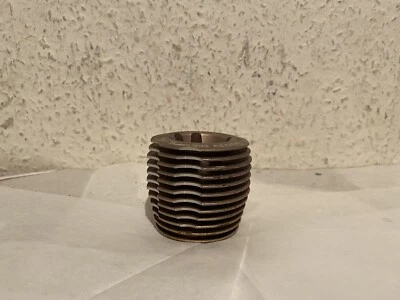 Von HPI 5.9 Nitromotor,Zylinderkopf/Kühlkopf,no Force/Axial-Thundertiger - Bild 1 von 4