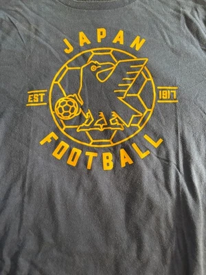 Camiseta de fútbol de la selección nacional de Japón adidas pequeña casi como nueva dorada sobre azul Copa del Mundo Foto 1 de 3