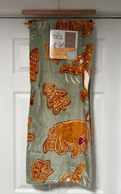 Winnie The Pooh Gingerbread Cookie Christmas Throw Plush Blanket 50x70 NWT - Image 1 of 2