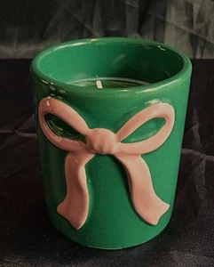 Target Bullseye’s Playground 3oz Bogenkerze Bakeshop Lorbeer und Beere, NEU - Bild 1 von 2