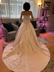 Haute Couture By Maggie Sottero Sleeveless Wedding Dress w/ purse, shawl & veil - Picture 1 of 24