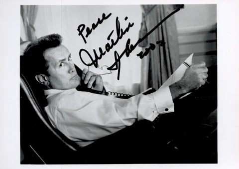Martin Sheen SIGNED AUTOGRAPHED Inc AFTAL COA Cover